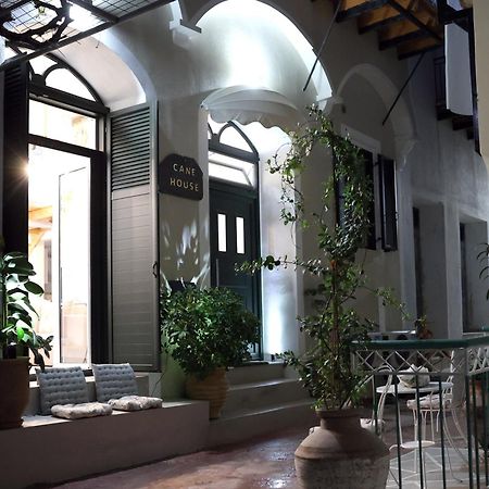 Cane'S Family Guest House Пломарион Экстерьер фото