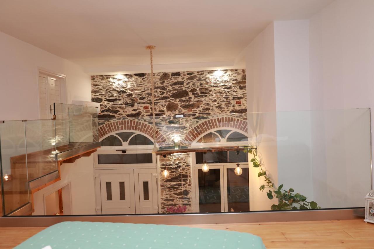 Cane'S Family Guest House Пломарион Экстерьер фото