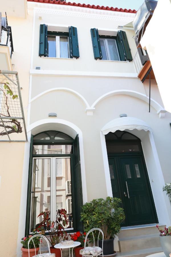 Cane'S Family Guest House Пломарион Экстерьер фото