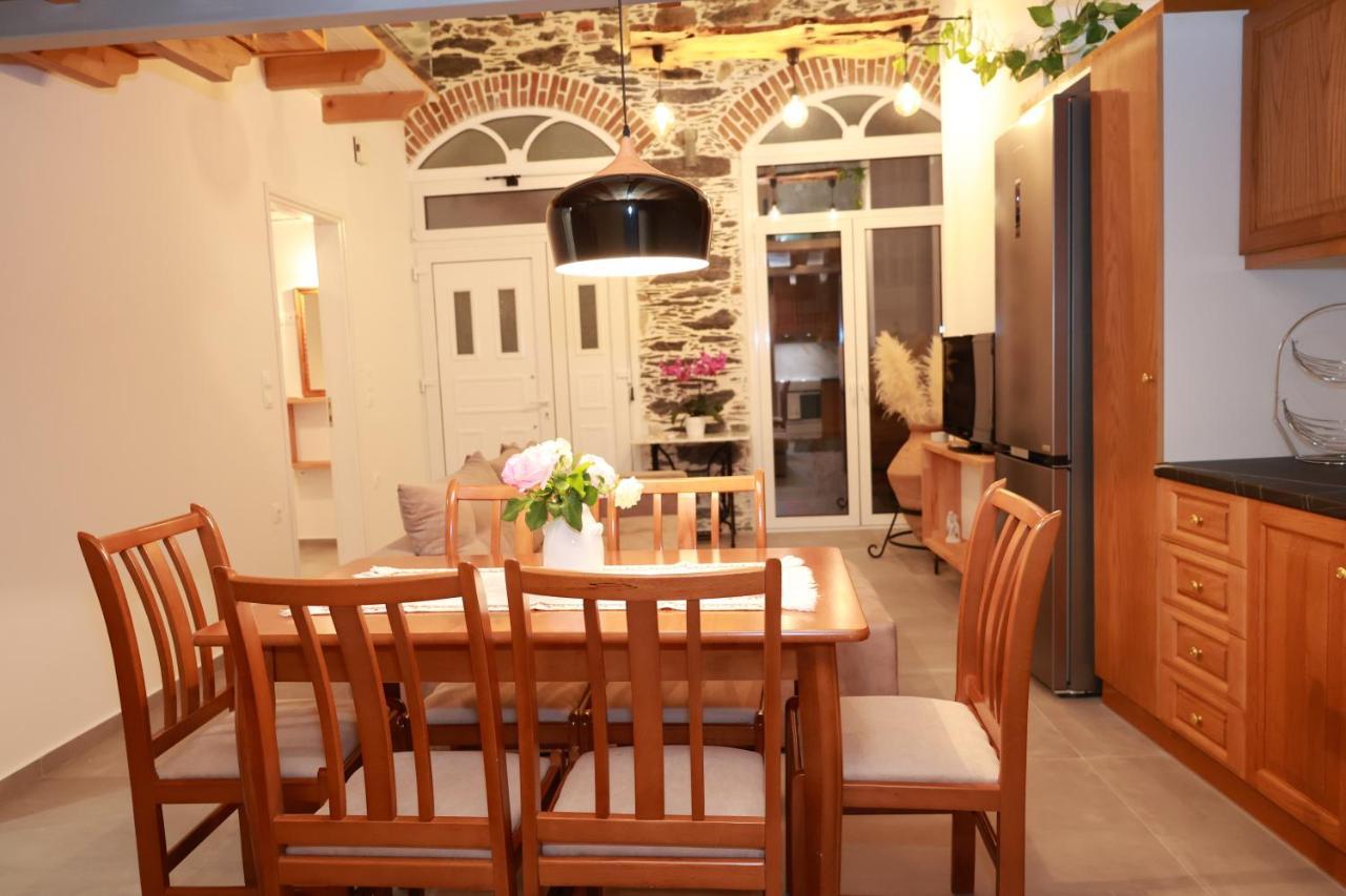 Cane'S Family Guest House Пломарион Экстерьер фото