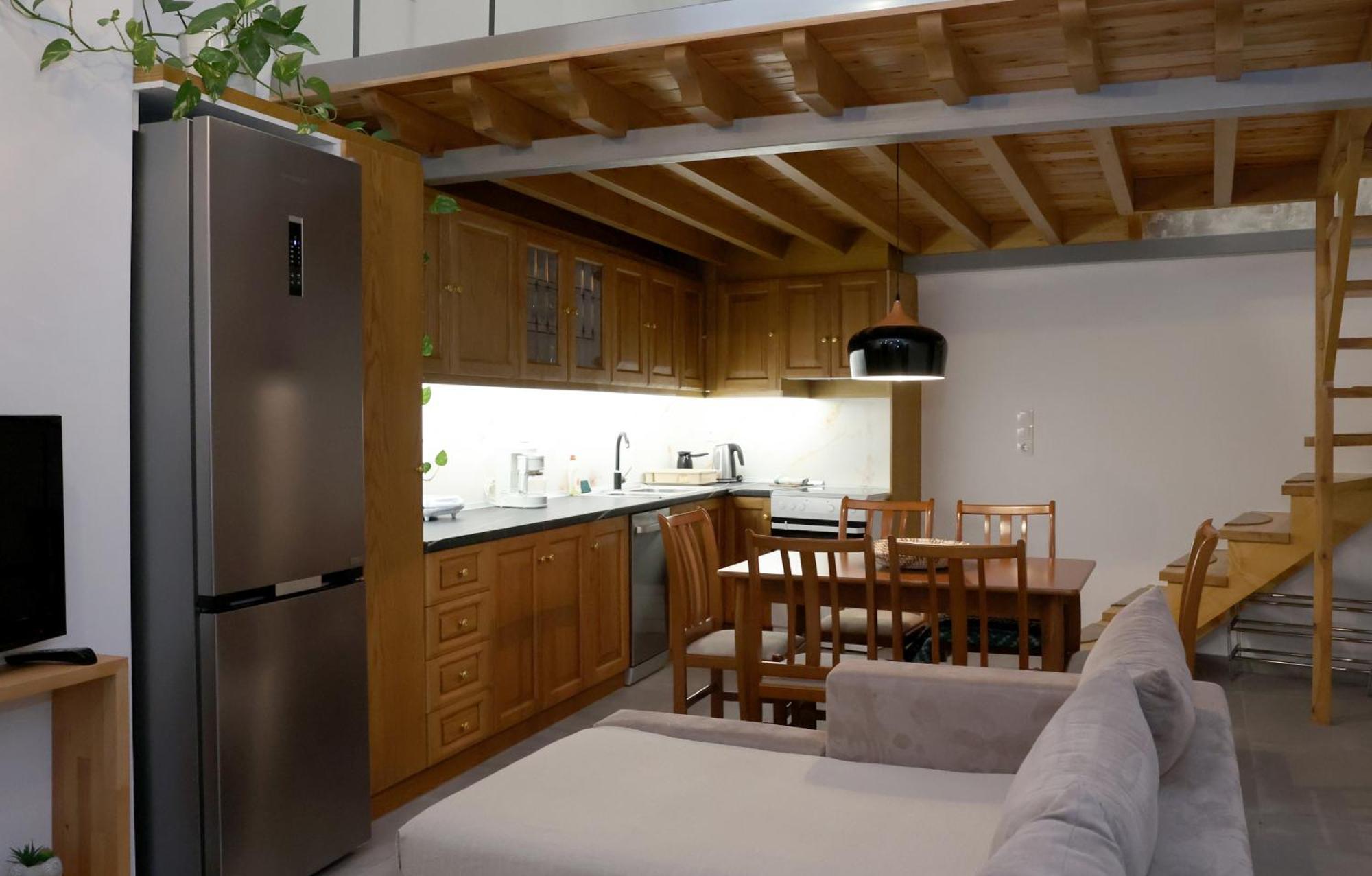 Cane'S Family Guest House Пломарион Экстерьер фото